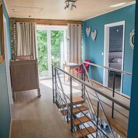 Tranquil In Ardennes, Cleaning Included Vakantiehuis *