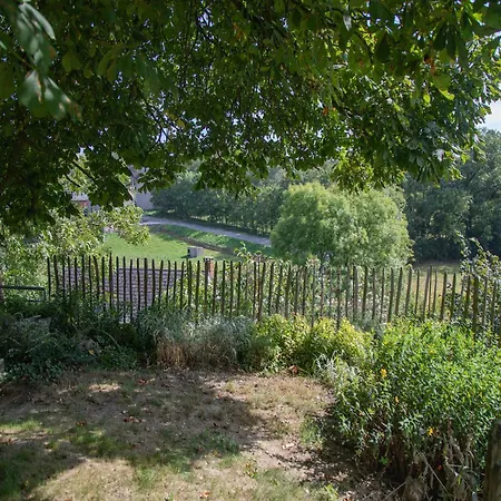 Tranquil In Ardennes, Cleaning Included Vakantiehuis *